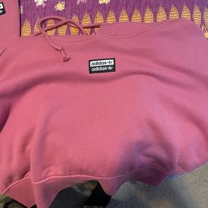 Pink Adidas suit. XS top abs Medium bottoms